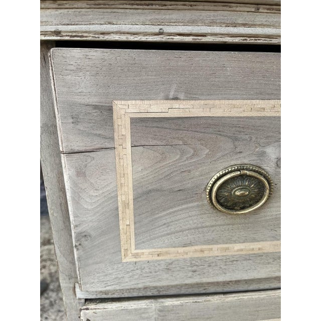 18th Century Italian Bleached Walnut Chest of Drawers with Inlay For Sale - Image 6 of 17