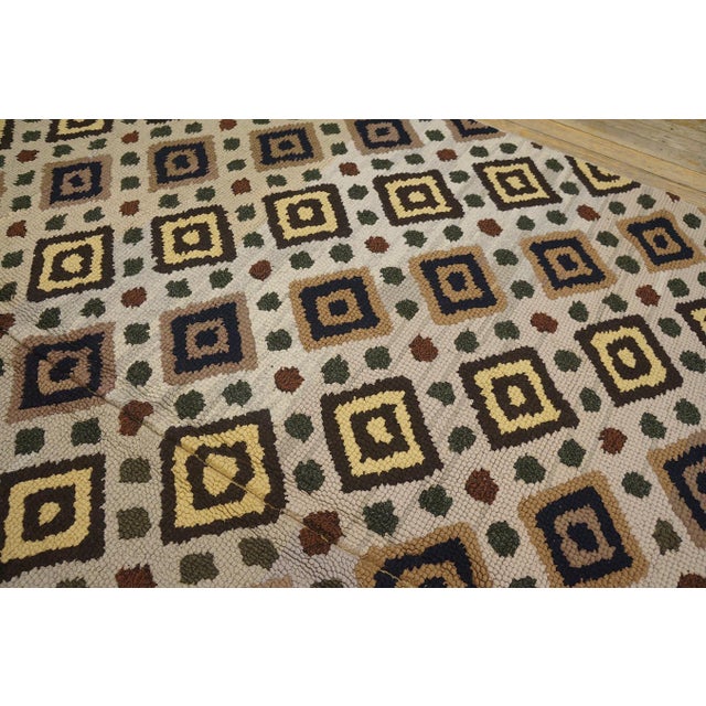 1960s Gray Diamond Vintage American Hooked Rug 5' 11" X 8' 6" Handknotted Wool Carpet For Sale - Image 11 of 18