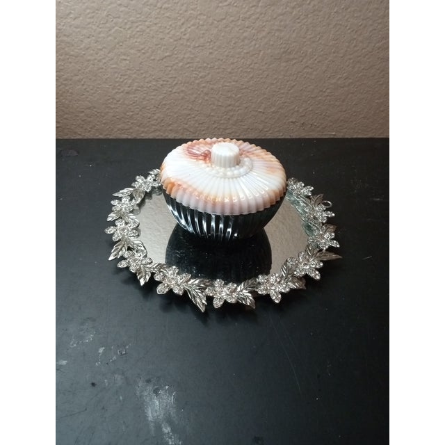 EXQUISITE VTG Fenton Akro Agate 4" Vanity Trinket Jar The product is a vintage 4" vanity trinket jar made by Fenton Akro...