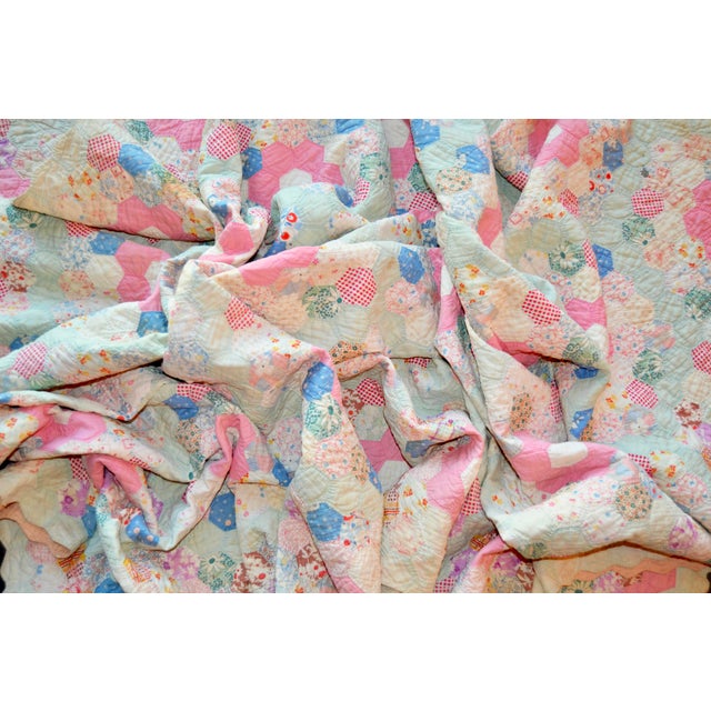 Early 20th Century Grandmother’s Flower Garden Quilt For Sale - Image 9 of 13