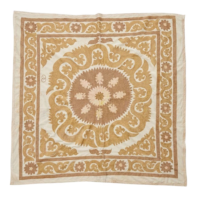 Decorative Asian Suzani Wall Hanging Decor For Sale