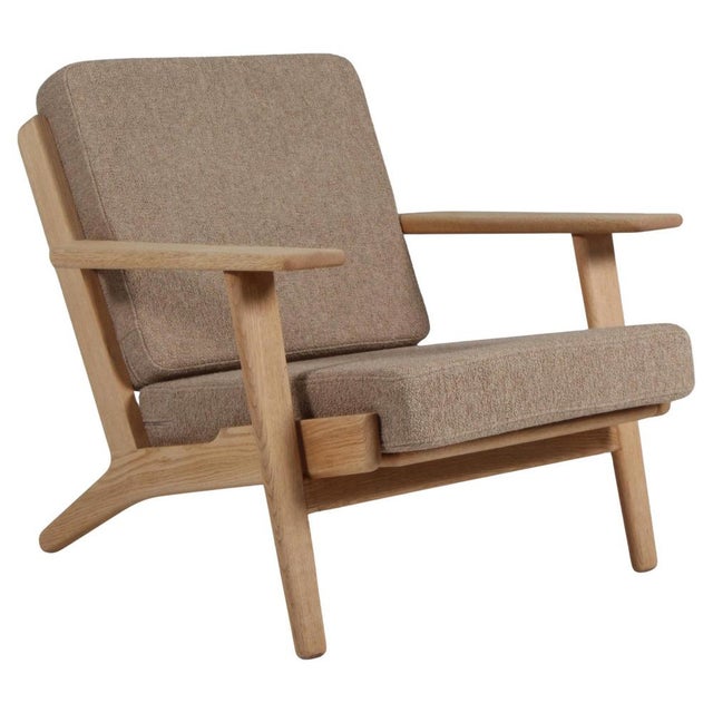 Wood Lounge Chair Model 290 in Oak attributed to Hans J. Wegner for Getama, Denmark, 1970s For Sale - Image 7 of 7