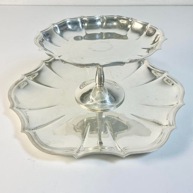 Contemporary Mid 20th Century Hollywood Regency International Silverplate Two Tier Serving Compote and Tray - Set of 2 For Sale - Image 3 of 15