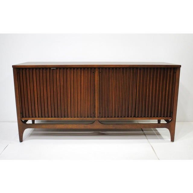 Broyhill Brasilia Walnut Credenza Room Divider For Sale - Image 14 of 14