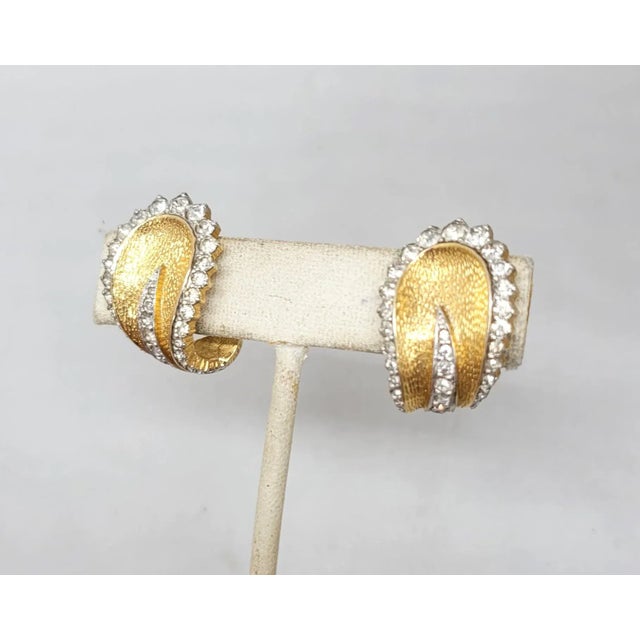 Vintage 1960s Signed Jomaz Goldtone & Clear Rhinestone Clip Earrings - 2 Pieces For Sale - Image 4 of 9
