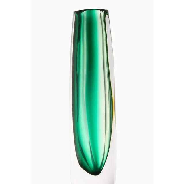 Vicke Lindstrand Glass Vase in Green by Vicke Lindstrand, 1960s For Sale - Image 4 of 6