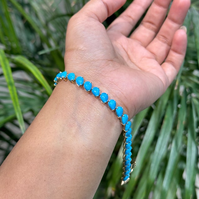 Byzantine Handcrafted 18k Gold 16.14ct Pear Turquoise Tennis Bracelet 7 Inches by VRJewels For Sale - Image 3 of 16