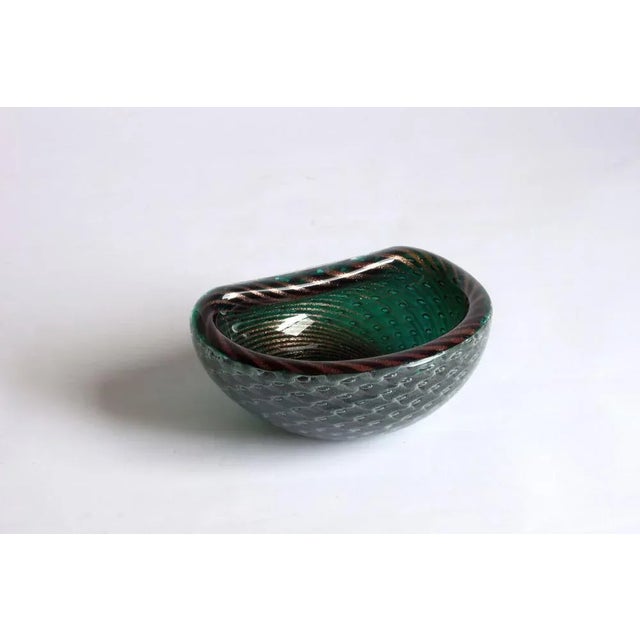 A gold flecked striped green bullicante and filigrana technique bowl, Murano, 1950s.