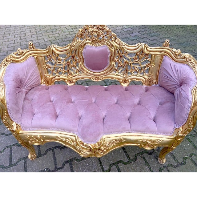 French Pair of Vintage French Louis XVI Style Settees – Rose Velvet Tufted Upholstery & Gilded Beech Frames For Sale - Image 3 of 9