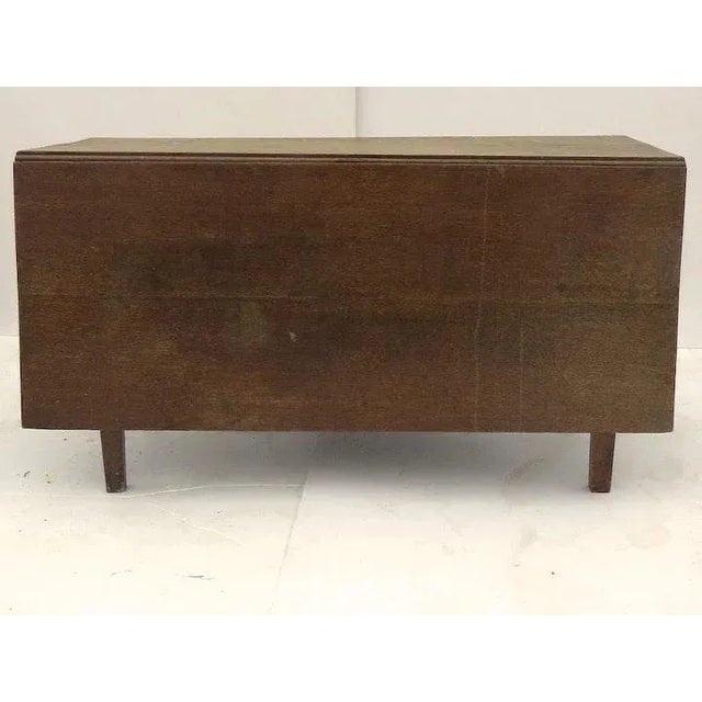 English Elm and Oak Drop Leaf Table 19th Century For Sale - Image 4 of 10