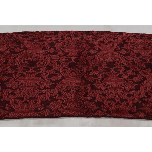 The 4x16 u-shaped rug fragment by Rug & Kilim represents a particularly rich and unique new unveiling from our team’s...