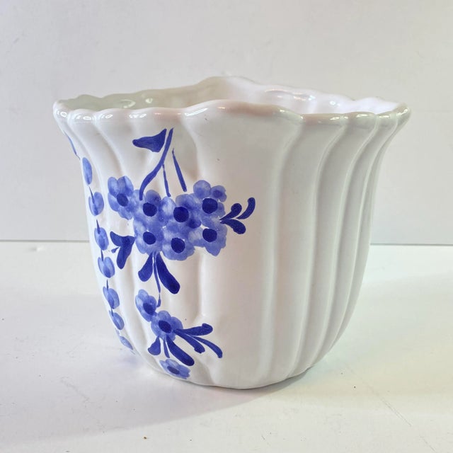 1990s Jay Wilfred for Andrea by Sadek Petite Blue & White Portuguese Fluted Porcelain Cachepot For Sale - Image 9 of 11