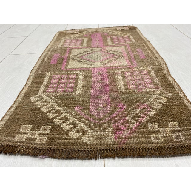 Turkish Vintage Handknotted Oushak Small Rug For Sale - Image 3 of 5