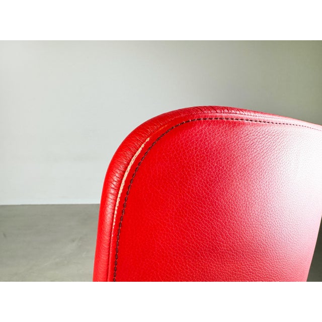 Animal Skin Moroso Swivel Leather Armchair in Red from Patricia Urquiola For Sale - Image 7 of 11