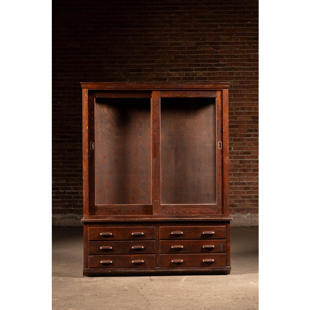 Industrial Antique Kewaunee Quarter-Sawn Oak Laboratory Display Cabinet, Circa 1910s–1920s For Sale - Image 3 of 12