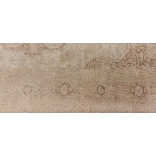 Antique Indian Amritsar Pale Brown and Beige Handwoven Wool Rug For Sale In New York - Image 6 of 9