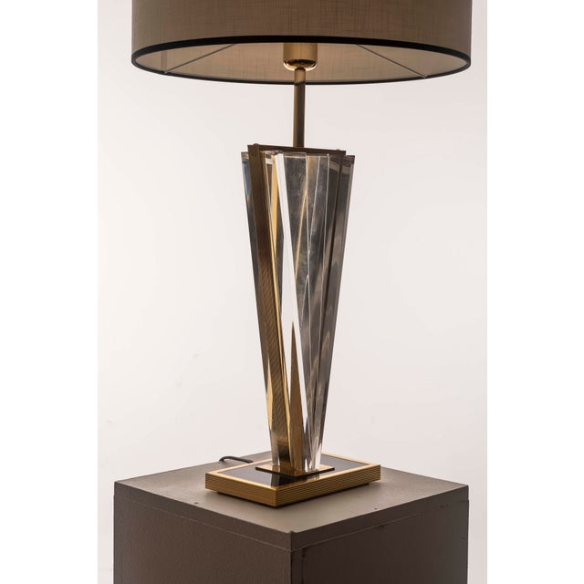 Hollywood Regency Table Lamp in Brass and Acrylic, 1970s For Sale - Image 11 of 13
