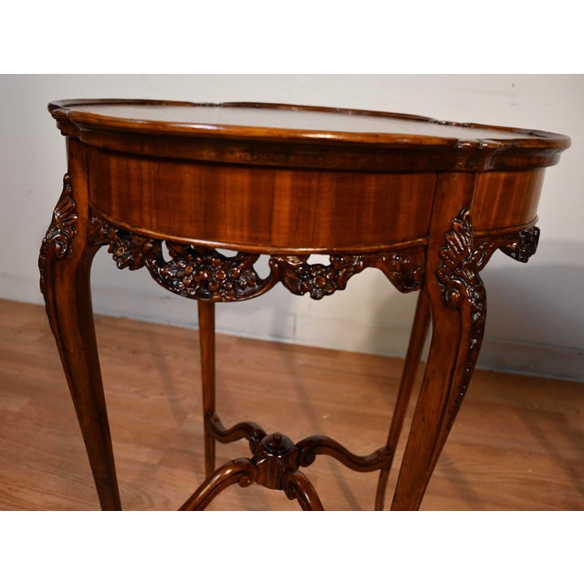 1920s Antique French Louis XV Satinwood Inlaid Pair of Side Tables / End Tables For Sale - Image 12 of 18