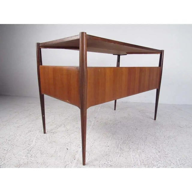 Italian Mid-Century Modern Writing Desk For Sale - Image 4 of 15