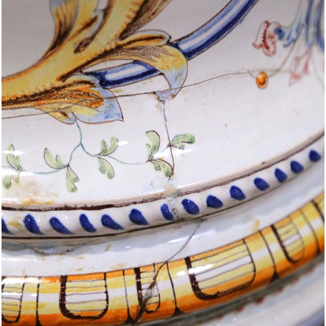 Early 20th Century Italian Faience Pedestal Column With Hand Painted Decor For Sale - Image 9 of 12