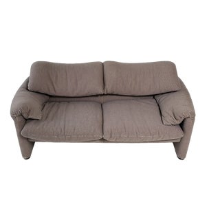 Maralunga 2-Seater Sofa by Vico Magistretti for Cassina, Italy, 1973 For Sale
