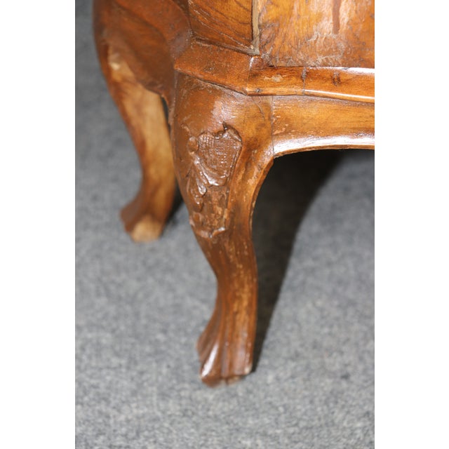 Pair of Antique Italian Baroque Style Brass Mounted Bombe Nightstands For Sale - Image 13 of 15