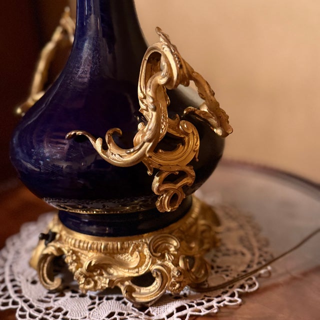 Vintage Italian Cobalt Blue Porcelain Gilt Brass Table Lamps - Pair For Sale - Image 14 of 14