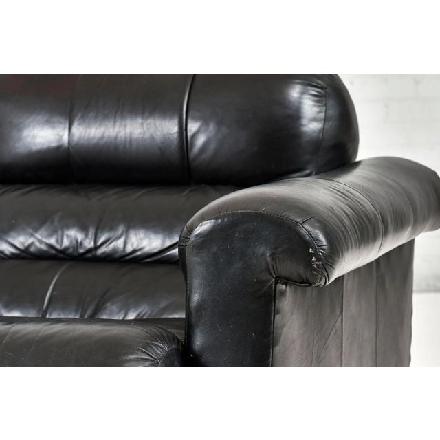 De Sede Black Leather Sofa, 1970 For Sale - Image 10 of 12