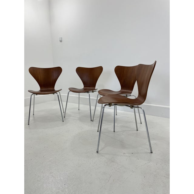 Wood Model 3107 Chairs in Teak by Arne Jacobsen for Fritz Hansen, 1974s, Set of 4 For Sale - Image 7 of 11