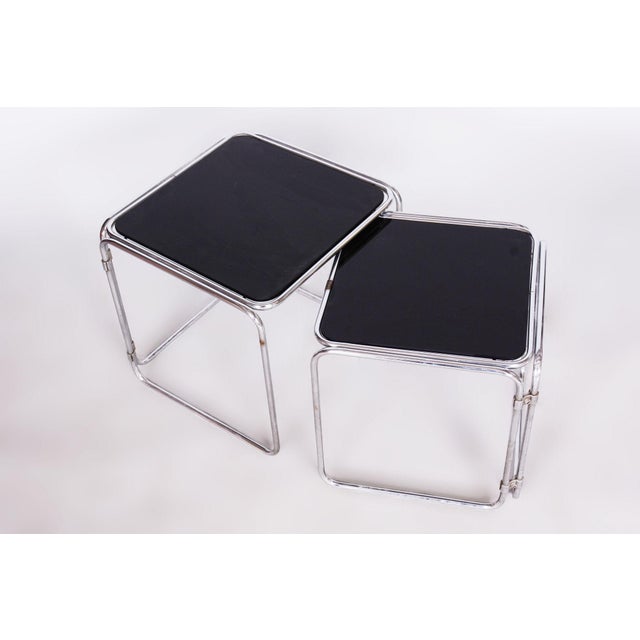 Metal Mid-Century Nesting Tables in Chrome-Plated Steel and Glass, Czechia, 1960s, Set of 2 For Sale - Image 7 of 9