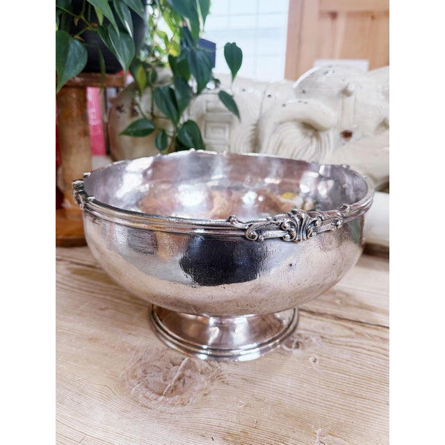 1910s Antique Silver Plated Serving Bowl From the Willard Hotel in Wash DC For Sale - Image 5 of 6