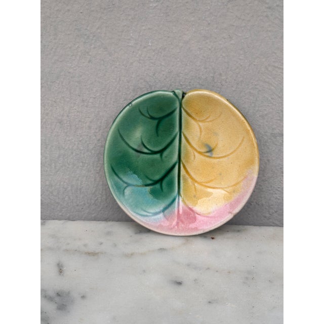 Rustic Etruscan Majolica Leaf Butter Pat, Circa 1890 For Sale - Image 3 of 4