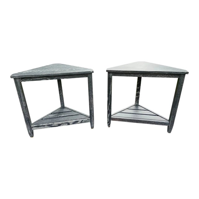 Ethan Allen Lyons Triangle Accent Table - Set of 2 For Sale