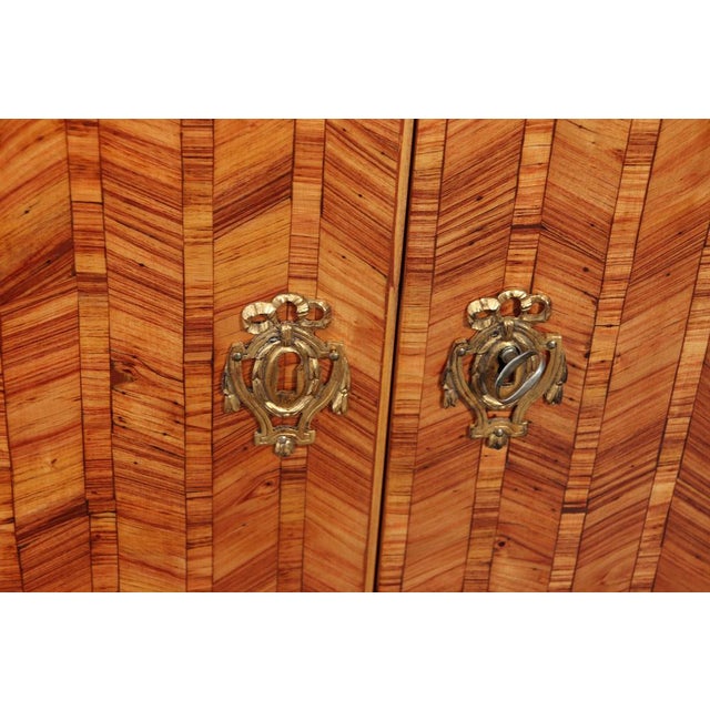 Fine Louis XVI Tulipwood Marquetry Cabinet with Rouge Marble Top, 1780 For Sale - Image 12 of 18