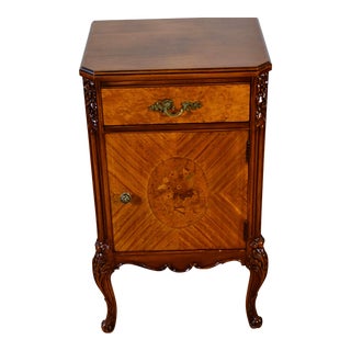 1910 Antique Northern Furniture Co. French Louis XV Satinwood Inlay Nightstand For Sale