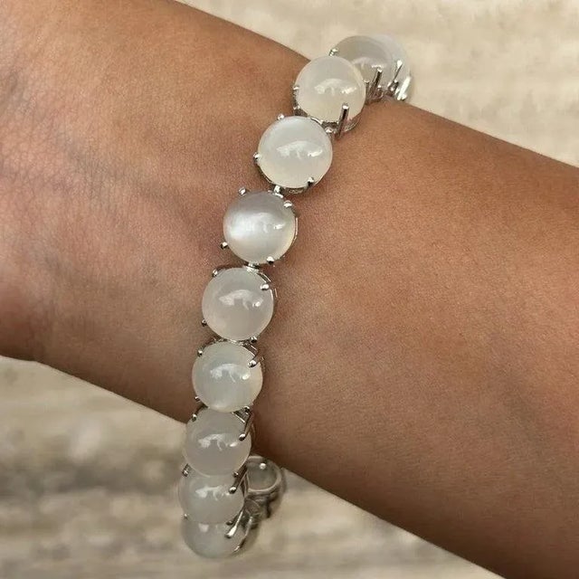 71.45 Carat Round Cut Bubble Moonstone Tennis Bracelet For Sale - Image 4 of 9