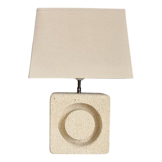 Sculpture Table Lamp in White Stone in the style of Albert Tormos, France, 1960s For Sale