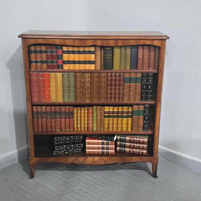 Very nice small sized French tulipwood open adjustable library bookcase, three shelves, ormolu toes, in exellent overall...