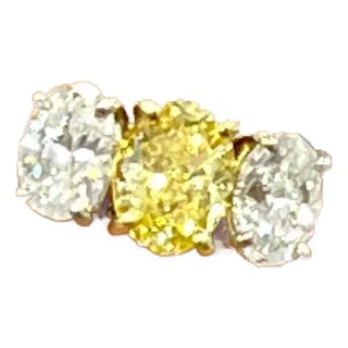 2.21 Ct Gia Certified Three-Stone Oval Yellow & White Diamond Ring Size 6.5 For Sale