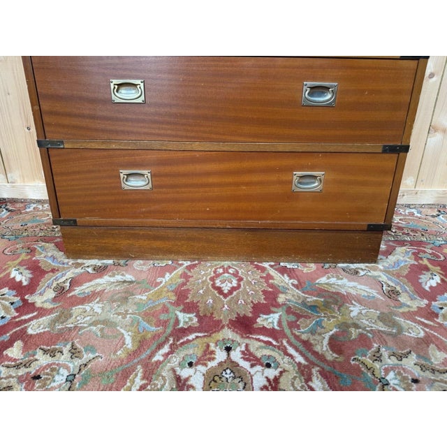 1960s English Navy Mahogany and Brass Chest of Drawers, 1960s For Sale - Image 5 of 6