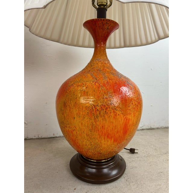 1960s Pair of Mid a Century Modern Orange Table Lamps With Lava Glaze For Sale - Image 5 of 12