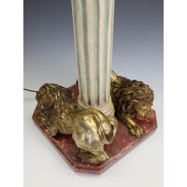 Wood Neoclassical Grand Tour Lion and Fluted Column Table Lamp in Gilt Wood, 1880 For Sale - Image 7 of 18
