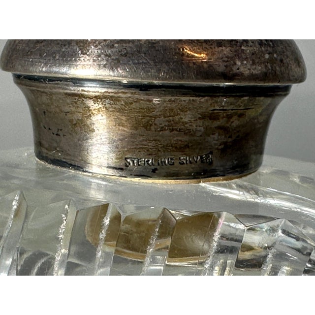 Art Deco Sterling Silver Cut Crystal Perfume Bottle: Acorn Stopper, Ribbed Design For Sale - Image 3 of 10