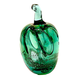 Blown Art Glass Apple Paperweight Circa 1981 by Buzz Williams, Portland