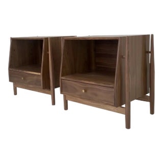 Pair of Sculptural Nighstands in Walnut For Sale