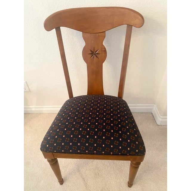 Brown Ethan Allen Country Crossings Chairs Set of Four Excellent "Mint" Condition Late 20th Century. For Sale - Image 8 of 13