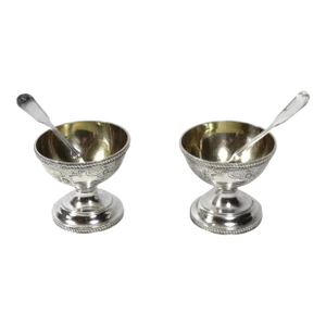 Antique Classic Mid 1800s American Coin Silver Master Salt Cellars & Spoons 4 Pc Set
