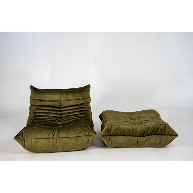 Togo Lounge Chair and Khaki Velvet by Michel Ducaroy for Ligne Roset, 1973, Set of 2 For Sale - Image 13 of 18