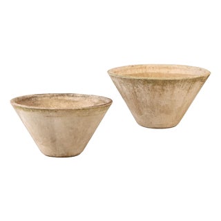 Pair of Round Cast Stone Garden Urns Attributed to Willy Guhl, C. 1970 For Sale