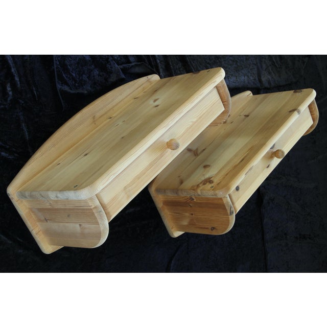Mid-Century Modern Danish Wall Hanging Bedside Tables in Pine, 1970s, Set of 2 For Sale - Image 3 of 14